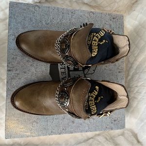Freebird Mystic Booties Size 6